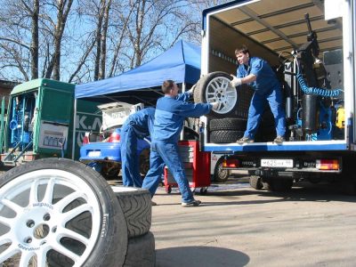 Выездной шиномонтаж: удобство и уверенность на дороге